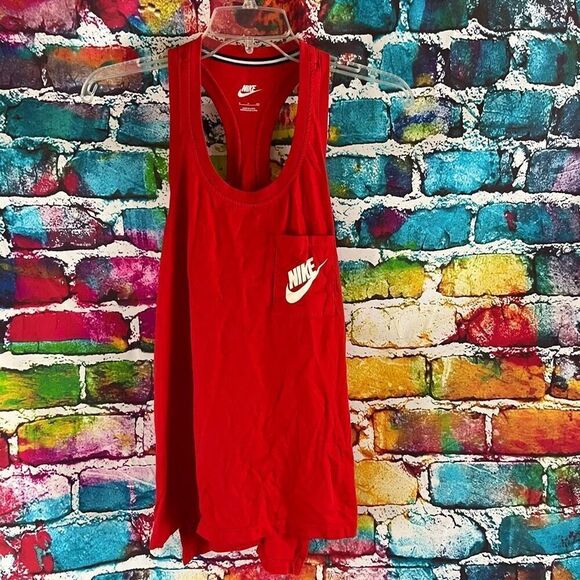 Nike Red Racerback Tank Top Pocket Spell Out Logo Swoosh Size Small - Picture 1 of 6